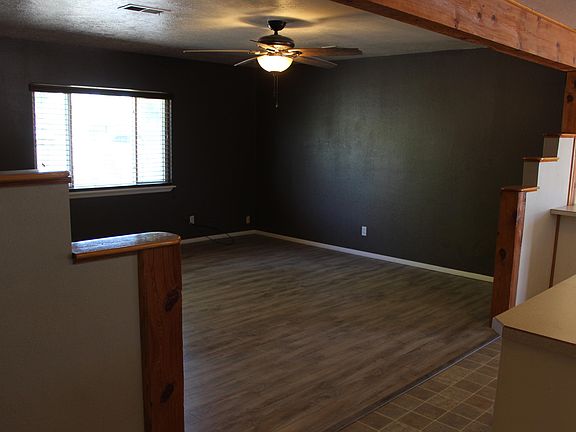 3rd image of 375 Valle Verde Pl