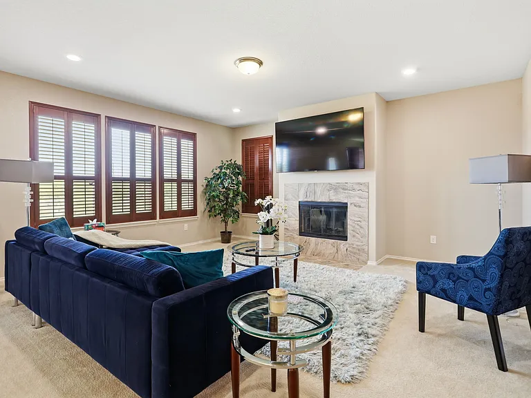 7910 Emmeline Dr — Photo 3