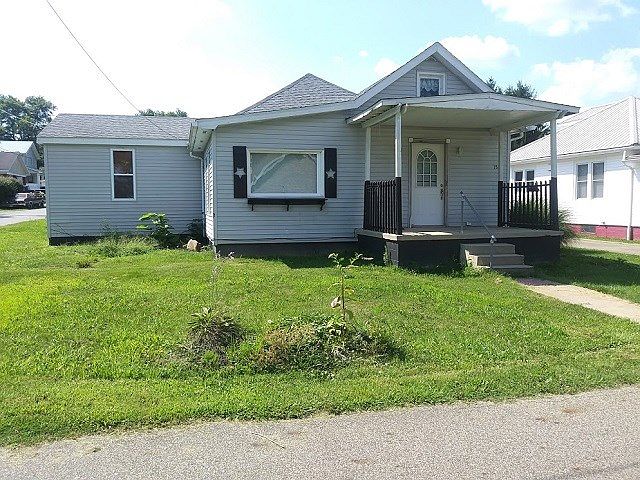 1st image of 1527 3rd St