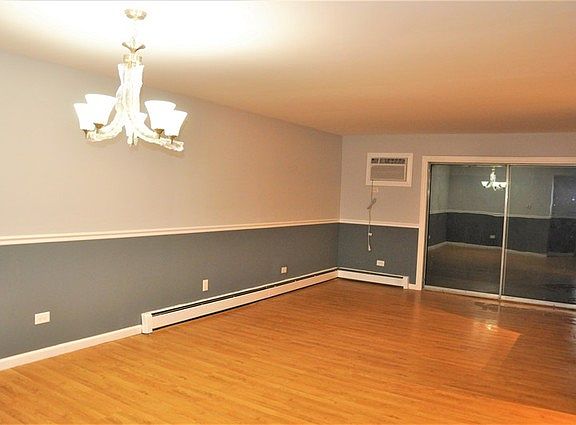 5th image of 5328 Waterbury Ct APT 2305