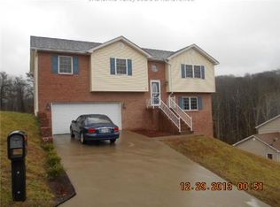 2 Jessi Ln, Saint Albans, WV 25177