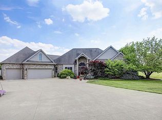 75 N Arthur Ct, Hamilton, IN 46742