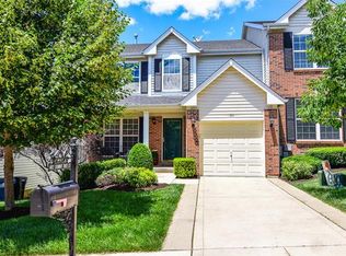 482 Summit Tree Ct, Fenton, MO 63026