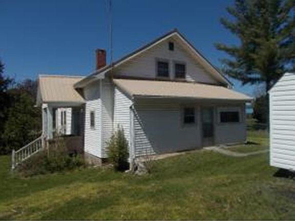 4th image of 226 Ben Lawson Dr
