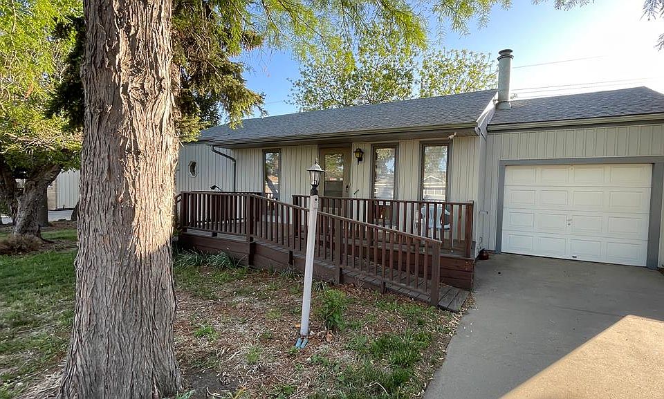 1st image of 1106 Windsor Dr