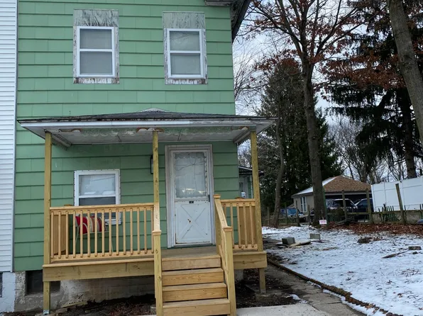 105 S Main St, Mary D, PA 17952