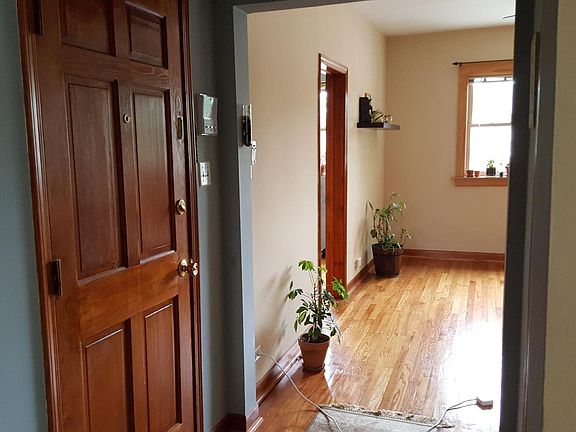 3rd image of 4151 N Western Ave
