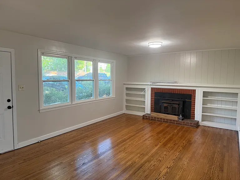 110 Allston Rd — Photo 11