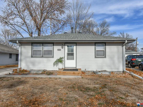 7218 Morton St, Lincoln, NE 68507