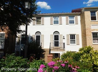 3249 Sutton Pl NW APT B, Washington, DC 20016