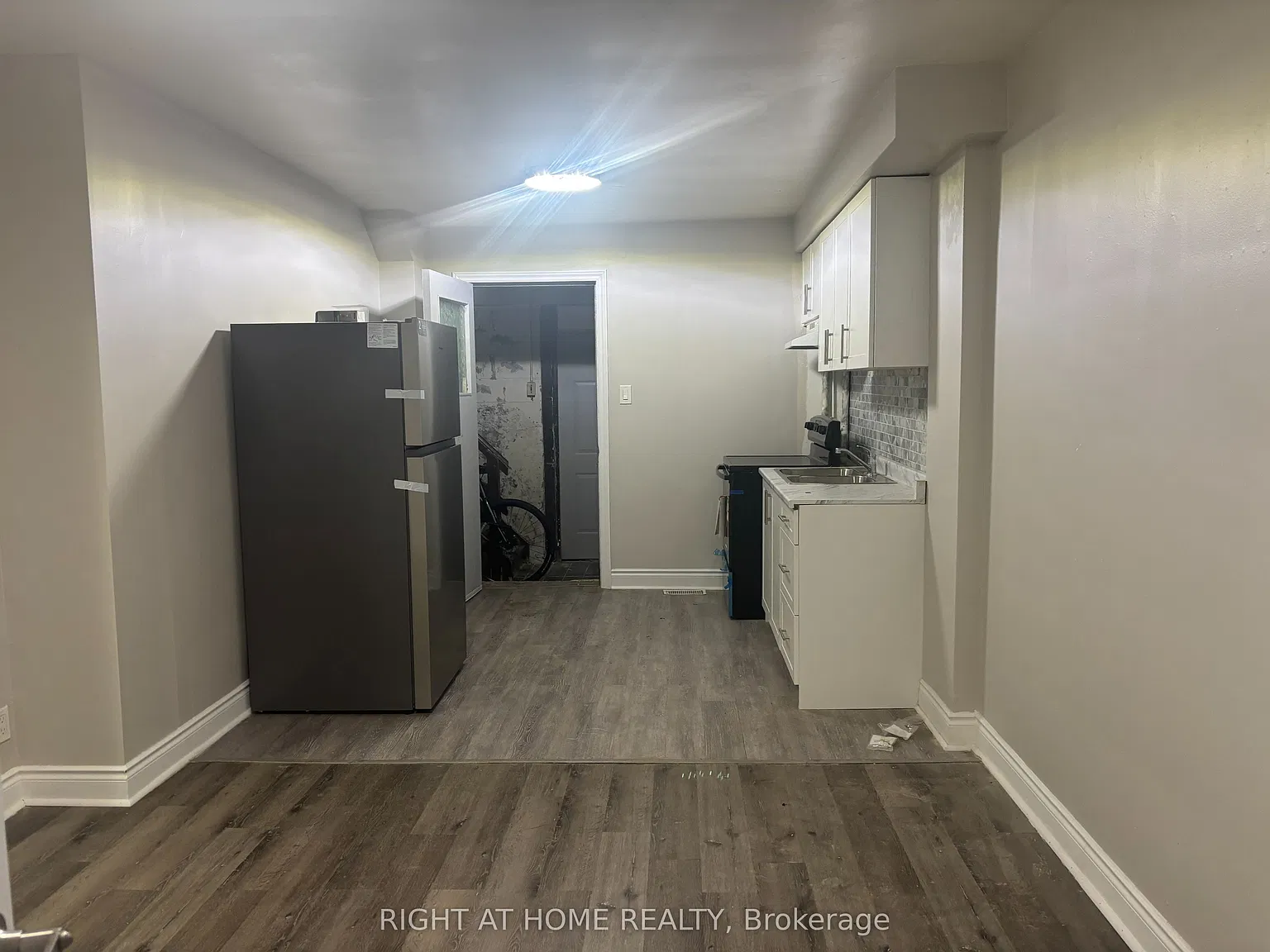 2 bed, $2,100 — Photo 3