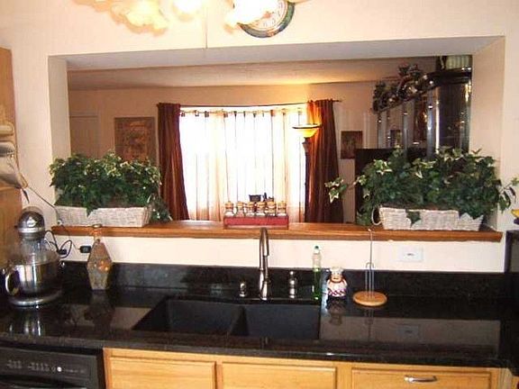 4th image of 3032 Bismark Dr
