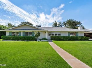 827 W Linger Ln, Phoenix, AZ 85021