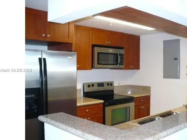 (undisclosed Address), Miami, FL 33128