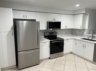 1243 Presidio Dr, Weston, FL 33327