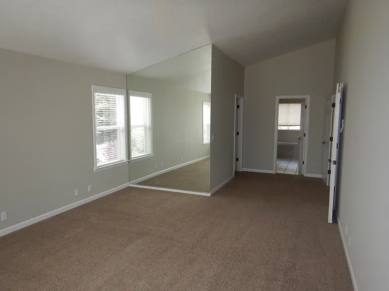 3745 Brighton Way — Photo 7