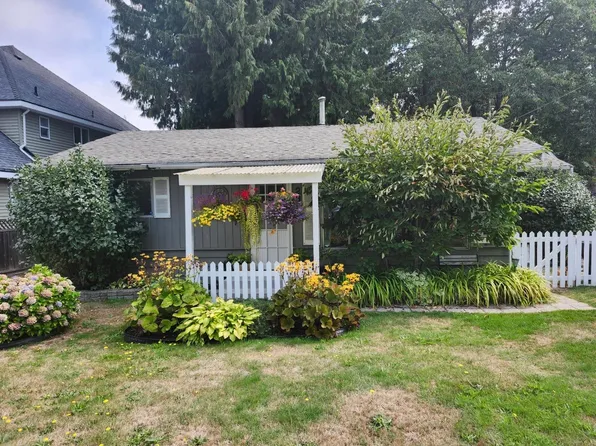 2320 153a St, Surrey, BC V4A 4R5