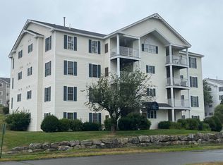 11 Crosswoods Path Blvd APT 3B, Merrimack, NH 03054