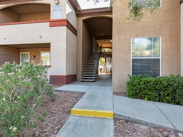 231 W Horizon Ridge Pkwy APT 328, Henderson, NV 89012