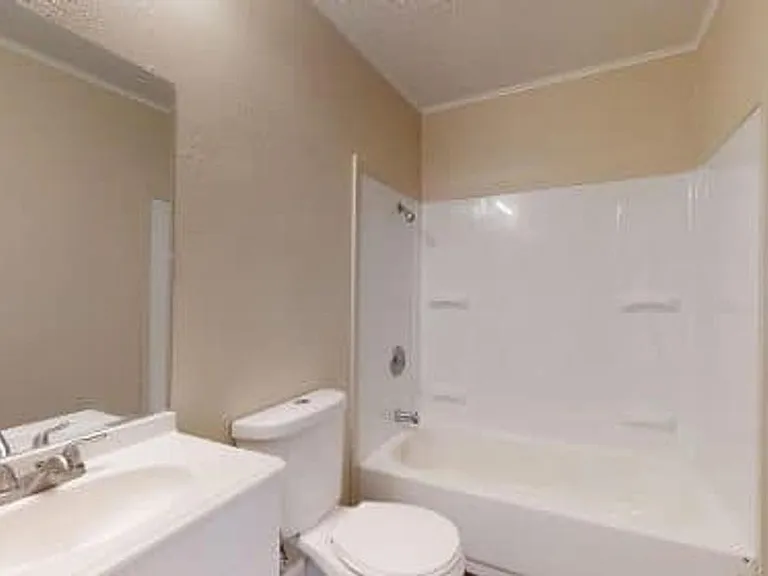 410 Medical Dr — Photo 5