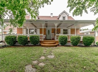 716 W Smith Valley Rd, Greenwood, IN 46142