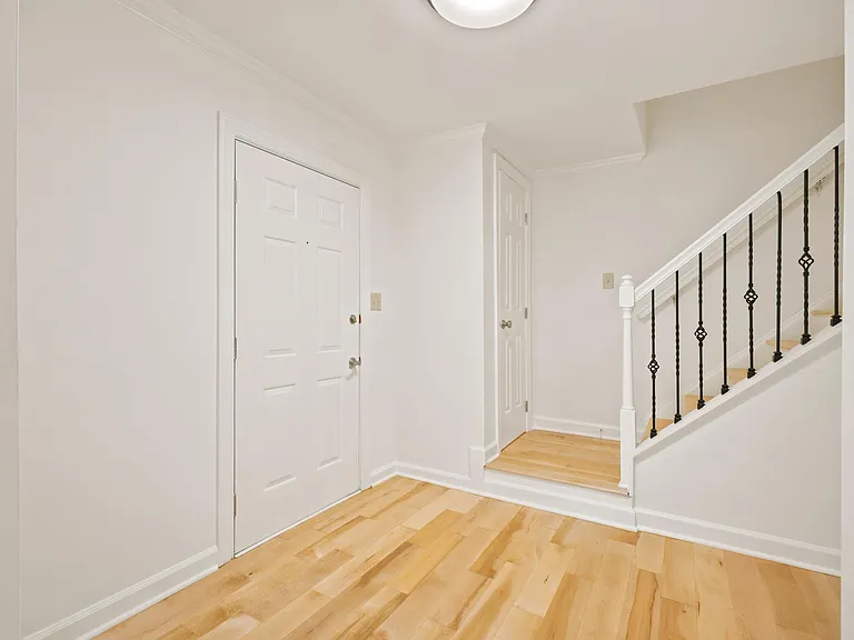 4300 Hickory Ridge Dr — Photo 8