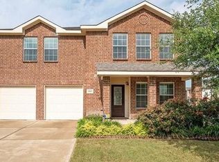 10241 Feldspar Dr, Fort Worth, TX 76131
