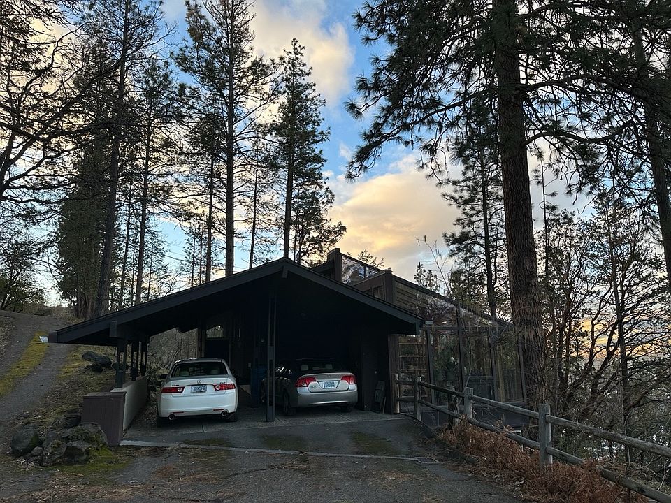 Carport access to main entry and Sun Room