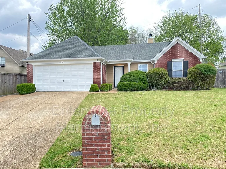 6496 Amberwood Cv — Photo 2