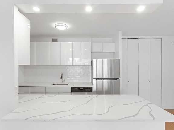 4th image of 333 E 30th St APT 11C
