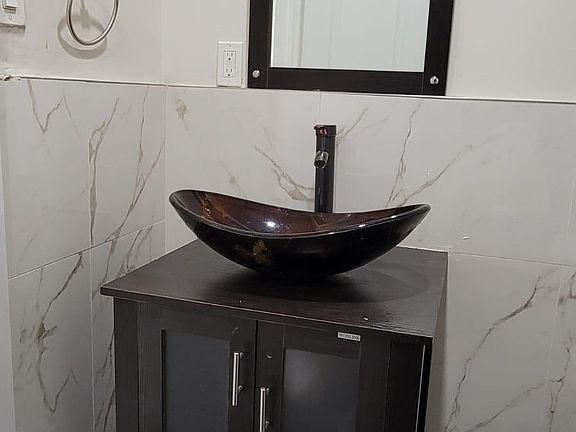 3rd image of 55 Wallis Ave #1K