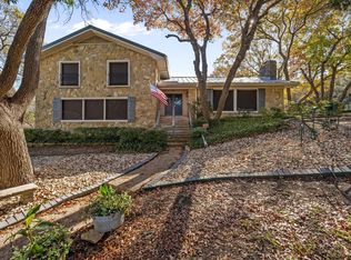 701 Forest Oaks Dr, Woodway, TX 76712
