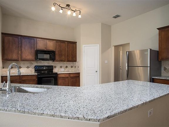 5th image of 7809 Shasta Dr