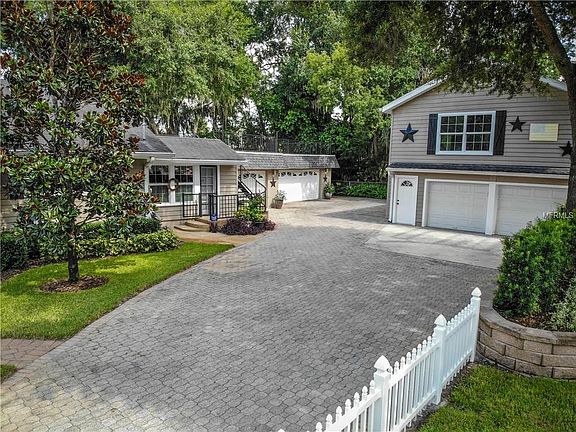3rd image of 2621 S Crystal Lake Dr