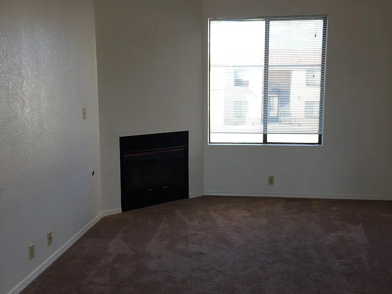 4308 Sabana Loop SE #C — Photo 5