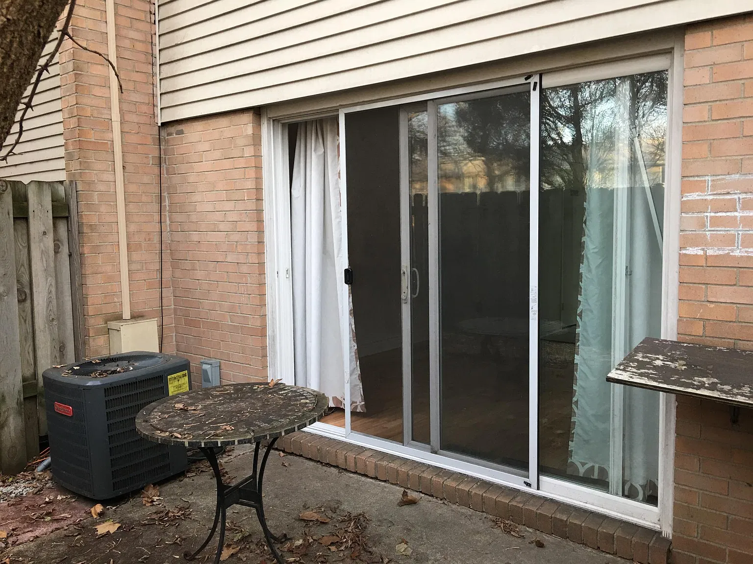 2 bed, 1.5 bath, 930 sqft, $995 — Photo 4