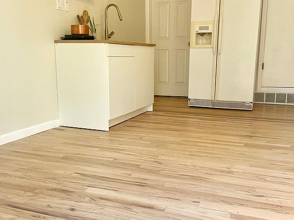 4th image of 3440 W Virginia Ave #B