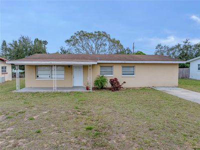 411 8th St S, Dundee, FL, 33838