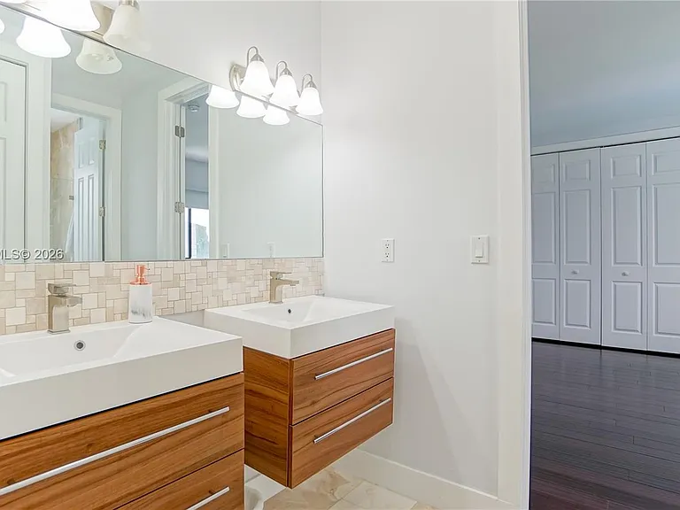 6950 SW 97th Ave — Photo 25
