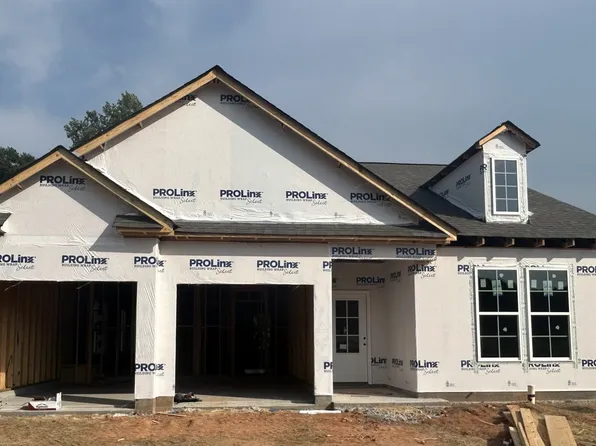 360 Crimson Feather Dr, Jefferson, GA 30549