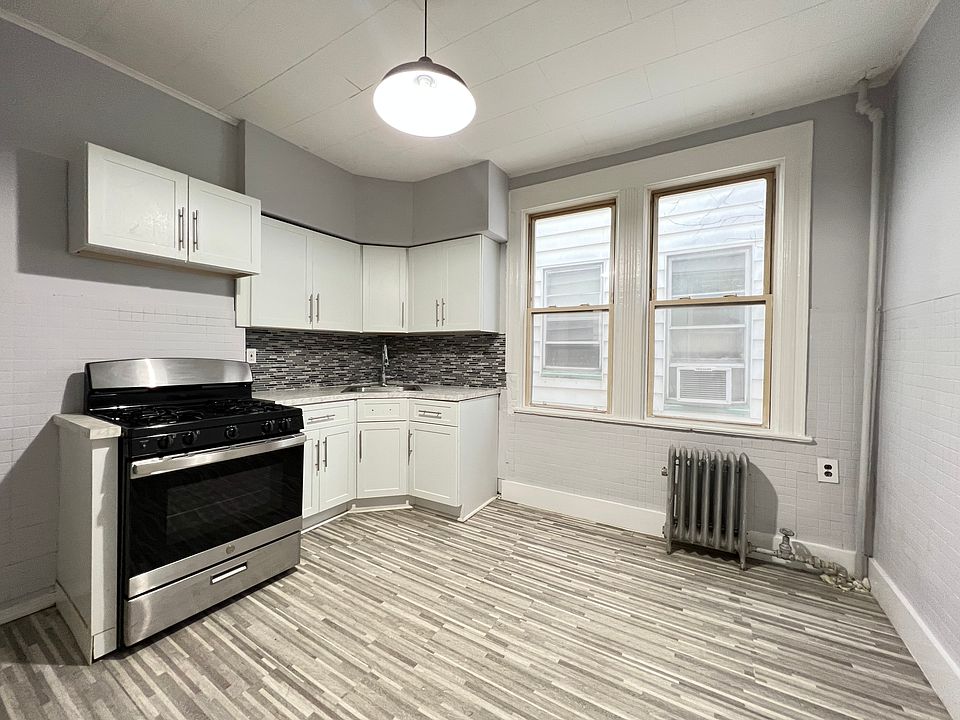 1st image of 93 Norwood St #2