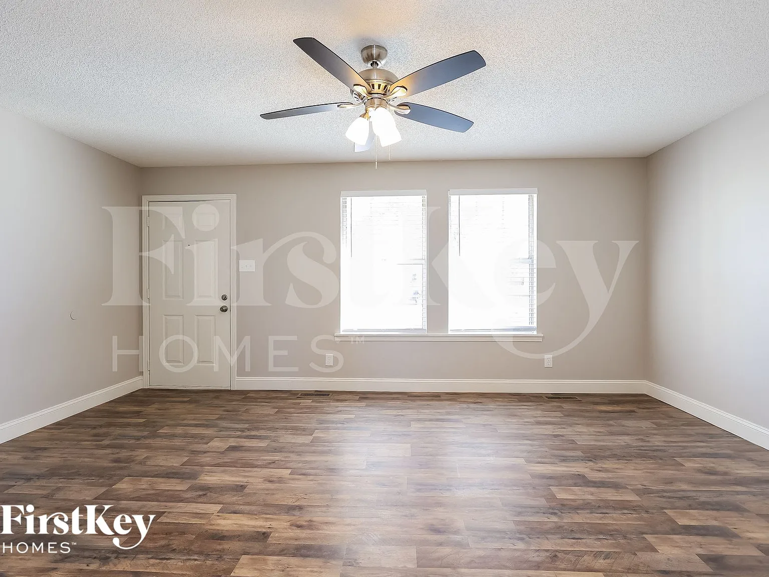 3 bed, 2.0 bath, 1144 sqft, $1,840 — Photo 4