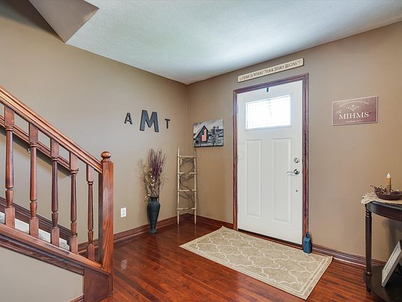3rd image of 5198 Copper Creek Dr