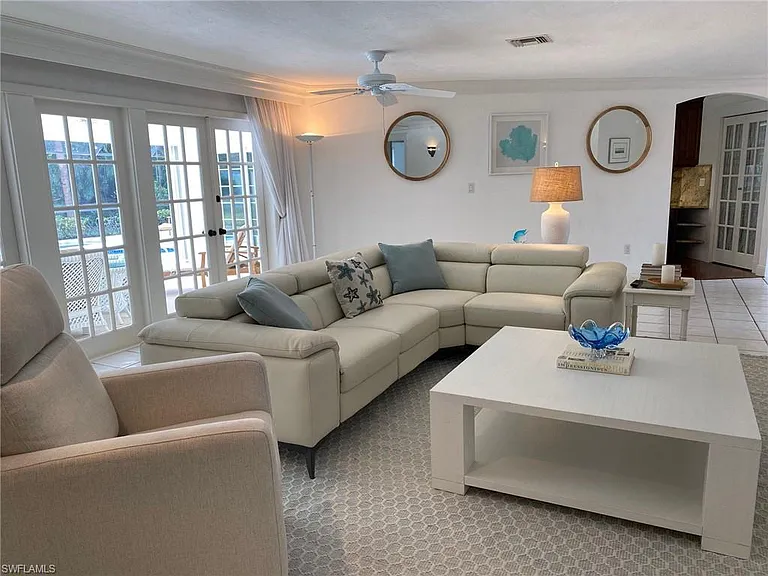 660 Regatta Rd — Photo 1
