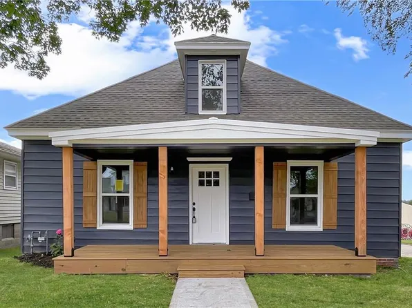 10 W Broadway St, Higginsville, MO 64037