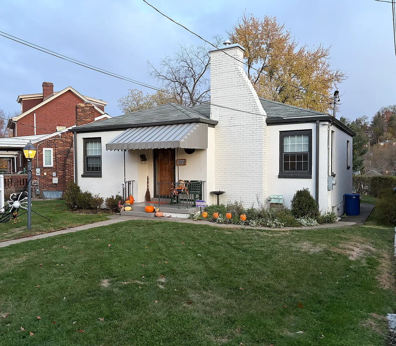5608 McCandless Ave photo 1