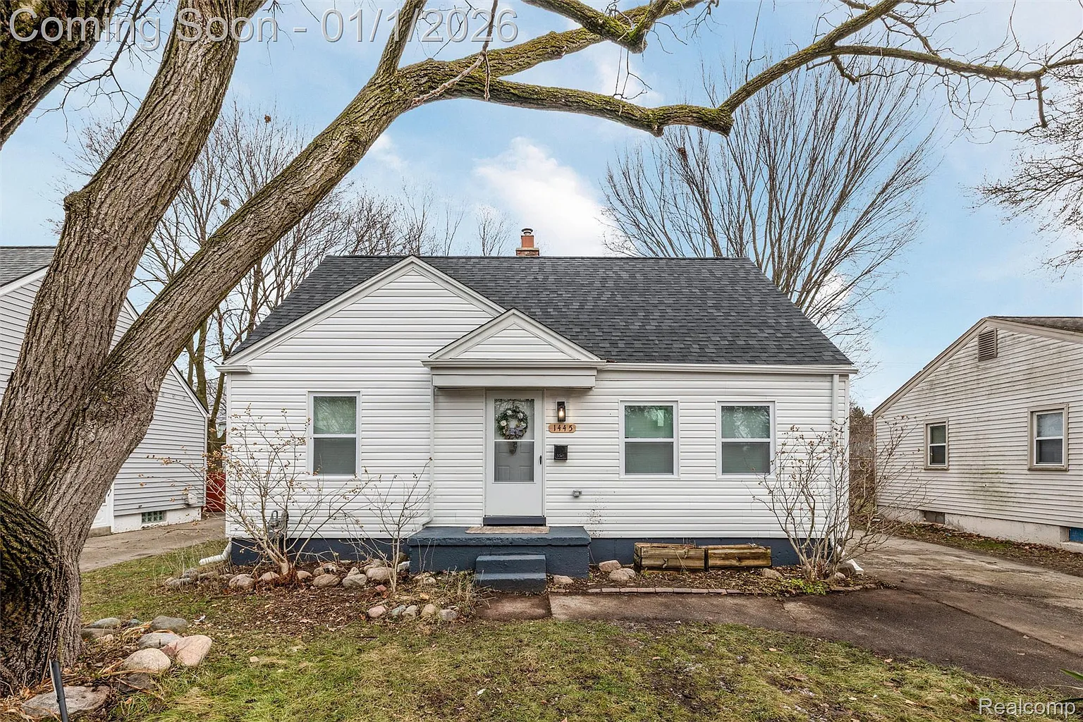 1445 Evelyn Ave photo 1