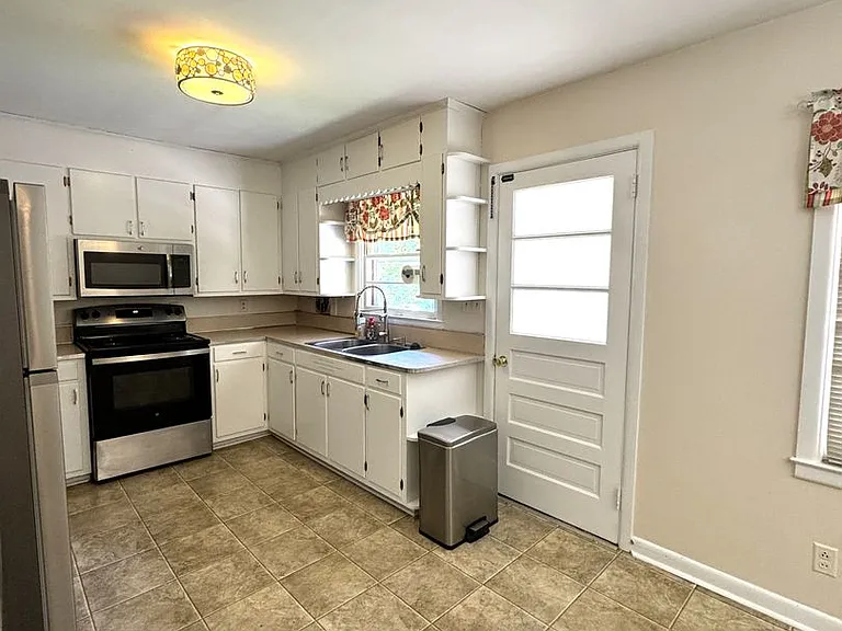2864 Wilmington Hwy — Photo 11