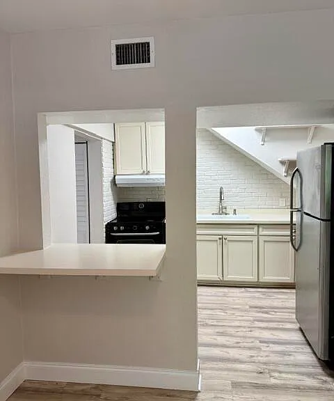 301 S M St #1 — Photo 4