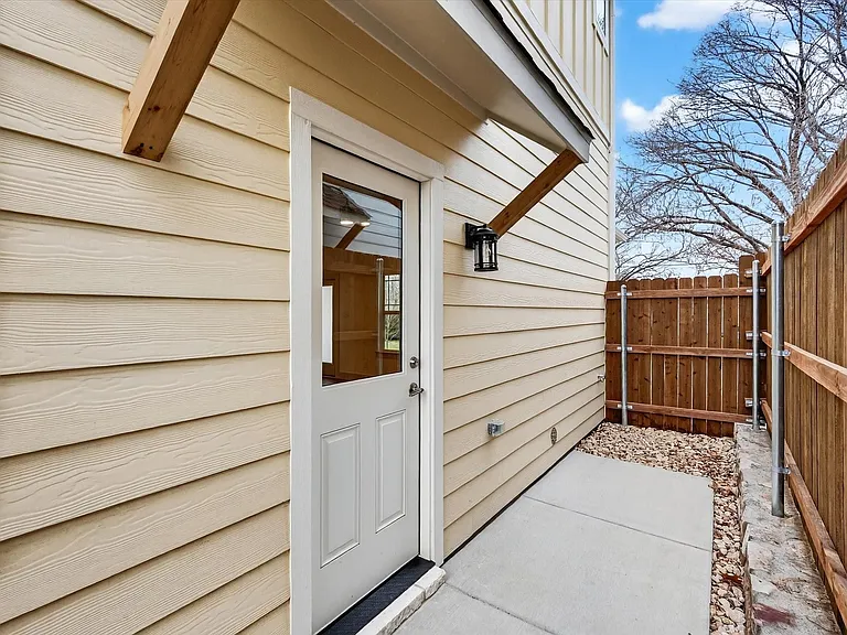 502 E Kimball St #1 — Photo 30